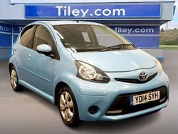 Blue Used 2014 Toyota Aygo Style Hatchback | £4,990 (Good price)