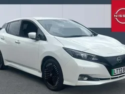 White Used 2022 Nissan Leaf N-Connecta Hatchback | £12,135