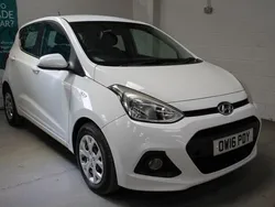 White Used 2016 Hyundai i10 SE Hatchback | £4,795 (Fair price)