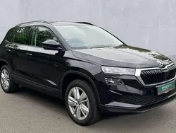Black Used 2025 Skoda Karoq SE SUV | £24,490 (Expensive)