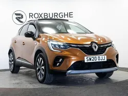 Orange/black Used 2020 Renault Captur Version S SUV | £11,750 (Fair price)