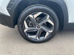 White Used 2021 Hyundai Tucson Premium SUV | £21,999 (Good price)