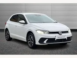 White New 2025 VW Polo Match Hatchback | £18,490 (Super price)