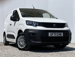 White Used 2022 Peugeot Partner Premium MPV | £12,350 (Fair price)