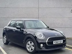 Black Used 2018 Mini Cooper Hatch Hatchback | £9,992 (Good price)