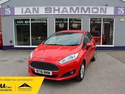 Red Used 2015 Ford Fiesta Zetec Hatchback | £6,495 (Fair price)