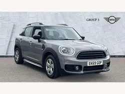 Moonwalk grey Used 2019 Mini Cooper Countryman Classic SUV | £14,195 (Fair price)
