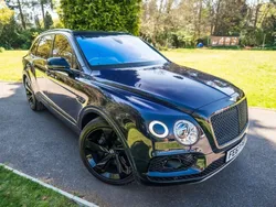 Blue Used 2017 Bentley Bentayga Mulliner SUV | £54,444 (Fair price)