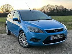 Blue Used 2009 Ford Focus Titanium Hatchback | £1,995 (Good price)
