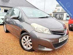 Grey Used 2012 Toyota Yaris Hatchback | £5,995 (Fair price)
