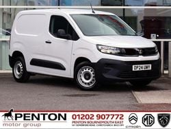 White Used 2024 Vauxhall Combo S MPV | £12,990 (Good price)