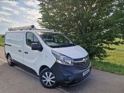 White Used 2016 Vauxhall Vivaro Van | £7,250 (Good price)