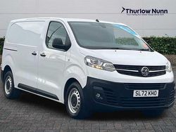 White Used 2022 Vauxhall Vivaro S Van | £11,699 (Fair price)