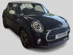 Used 2018 Mini Cooper Hatch Hatchback | £8,990 (Fair price)