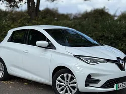 White Used 2022 Renault Rapid Version S Hatchback | £9,880 (Fair price)