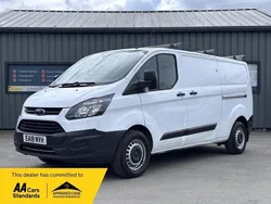 White Used 2018 Ford Transit Custom Van | £8,750 (Good price)