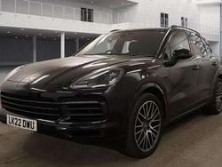Used 2022 Porsche Cayenne S E-Hybrid Platinum Edition SUV | £59,900 (Fair price)