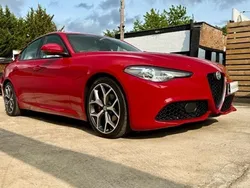 Red Used 2019 Alfa Romeo Giulia Saloon Edizione Speciale Sedan | £19,995