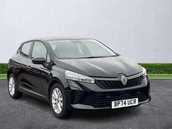 Black Used 2024 Renault Clio V Evolution Hatchback | £15,699 (Good price)