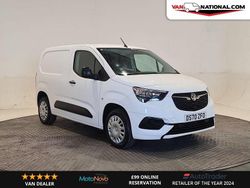 White Used 2020 Vauxhall Combo Sportive MPV | £8,490 (Good price)