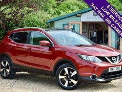 Red Used 2017 Nissan Qashqai N-Connecta SUV | £9,995 (Good price)