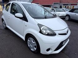 White Used 2013 Toyota Aygo Hatchback | £3,185 (Fair price)