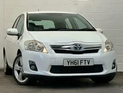 White Used 2011 Toyota Auris Hybrid T4 Hatchback | £6,295 (Good price)
