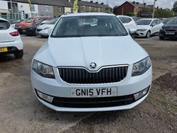 White Used 2015 Skoda Octavia SE Estate | £5,790 (Good price)