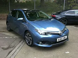 Toyota Auris Hybrid