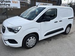 White Used 2021 Vauxhall Combo Sportive MPV | £8,999 (Fair price)