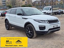 White Used 2017 Land Rover Range Rover evoque SE SUV | £8,788 (Fair price)