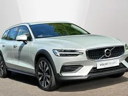Used 2022 Volvo V60 CC Estate | £26,490 (Good price)