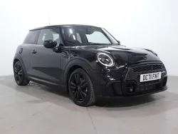 Black Used 2022 Mini Cooper S Hatch Hatchback | £20,800 (Fair price)