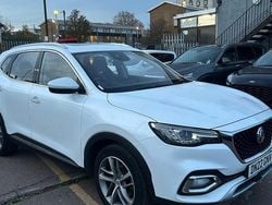 White Used 2022 MG HS Exclusive SUV | £13,490 (Good price)