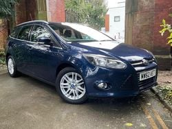 Blue Used 2013 Ford Focus Titanium Estate | £3,140 (Good price)