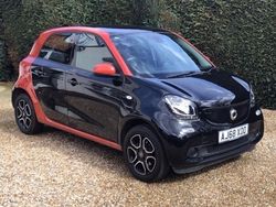 Tridion red metallic black body panels Used 2019 Smart ForFour Premium Hatchback | £11,899 (A bit pricey)