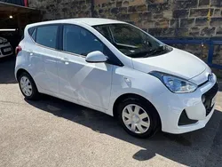 White Used 2017 Hyundai i10 SE Hatchback | £5,990 (Good price)