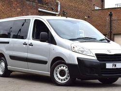 Silver Used 2016 Peugeot Expert Comfort Van | £9,450 (A bit pricey)