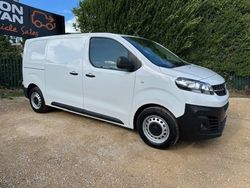 White Used 2022 Vauxhall Vivaro Van | £11,450 (Good price)