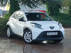 White Used 2022 Toyota Aygo X PURE SUV | £10,998