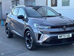 Metallic ceramic grey Used 2024 Renault Captur Techno SUV | £19,780 (Expensive)