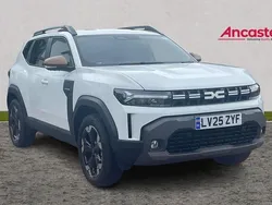White Used 2025 Dacia Duster Extreme SUV | £23,995