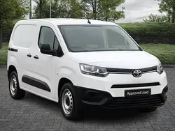 White New 2024 Toyota Proace Active Van | £16,250 (Good price)
