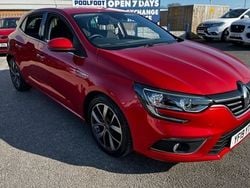 Red Used 2019 Renault Mégane IV Iconic Hatchback | £8,995 (Fair price)