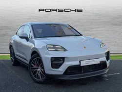 Ice grey metallic New 2024 Porsche Macan SUV | £79,900 (Super price)
