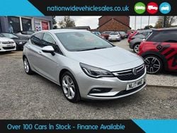 Silver Used 2017 Vauxhall Astra SRi Hatchback | £4,261 (Good price)