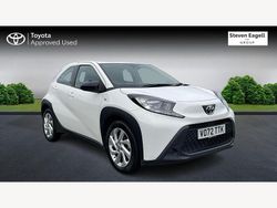 White Used 2022 Toyota Aygo X PURE SUV | £11,992