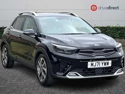 Premium paint midnight black Used 2021 Kia Stonic GT-Line SUV | £11,350 (Fair price)