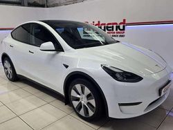 White Used 2022 Tesla Model Y Long Range AWD SUV | £24,999 (Fair price)
