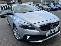 Silver Used 2014 Volvo V40 CC Estate | £5,995 (Fair price)